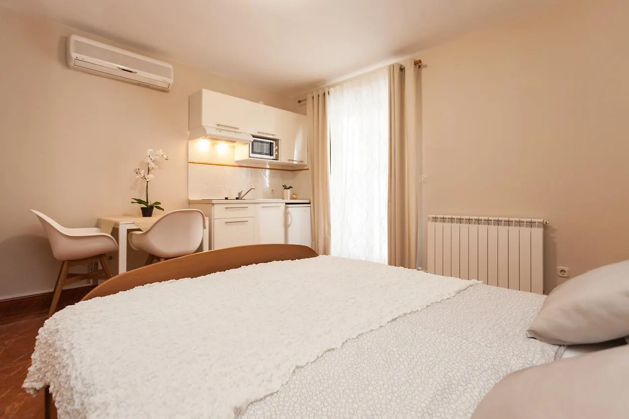 Apartments Alice Rovinj